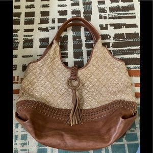 “Steven” by Steve Madden 17x11 Blue Lining